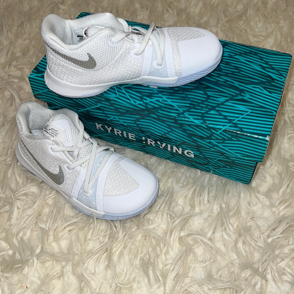 Kyrie 3 toddler shoes 10c